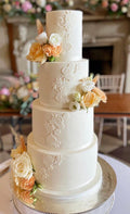 4 tier wedding cake